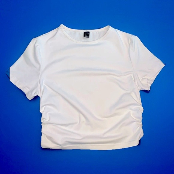 SHEIN Women’s  Size Medium White super soft ruched crop top Summer Tee - Picture 1 of 5